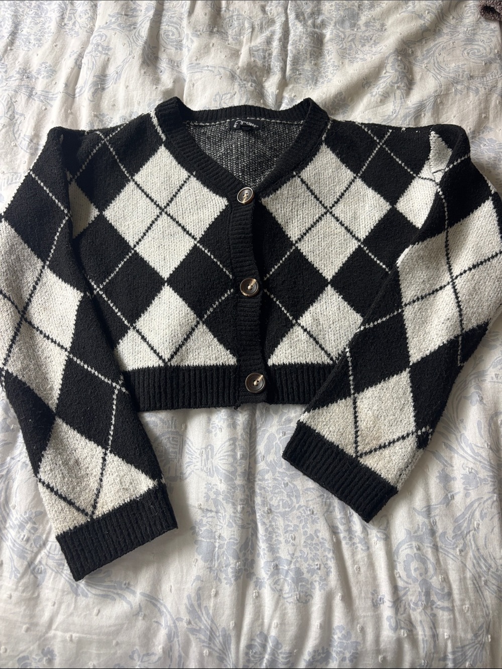 Cropped Argyle Button-Front Sweater Cardigan - Black & White